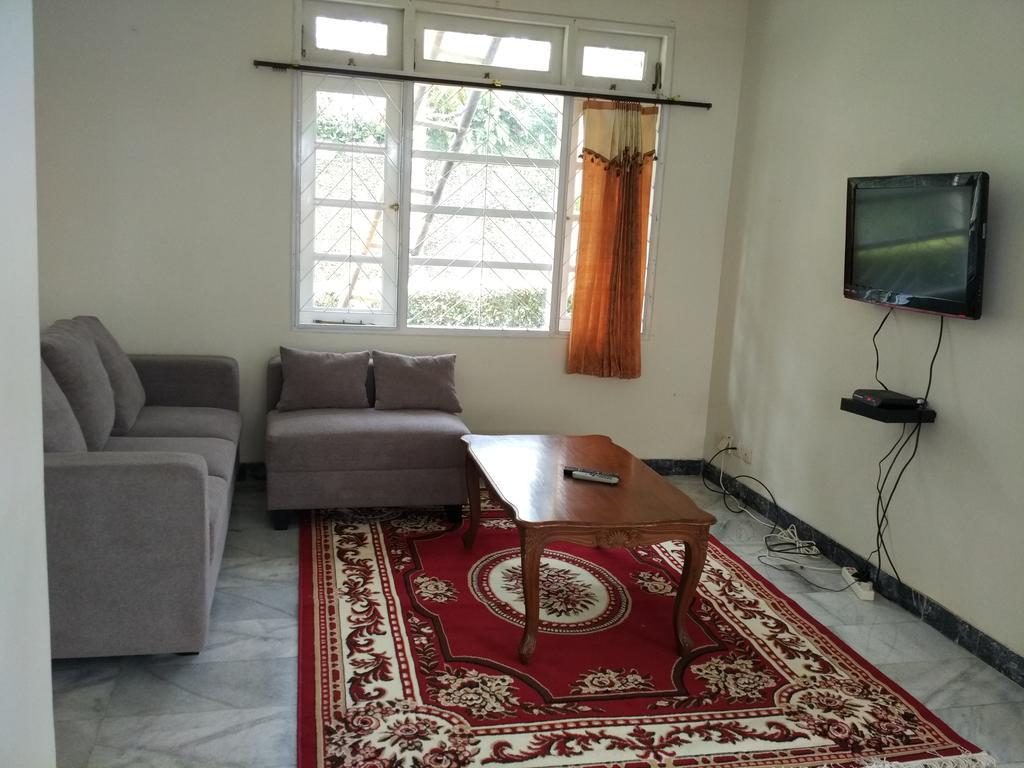 Villa Sabrina Bumi Ciherang Panjaweujan Eksteriør bilde