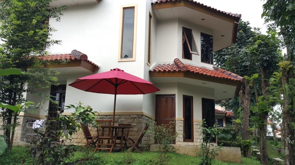 Villa Sabrina Bumi Ciherang Panjaweujan Eksteriør bilde